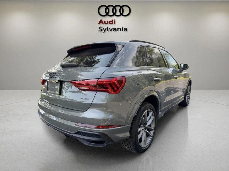 Certified Used 2025 Chronos Gray Metallic Audi S line Premium image 9