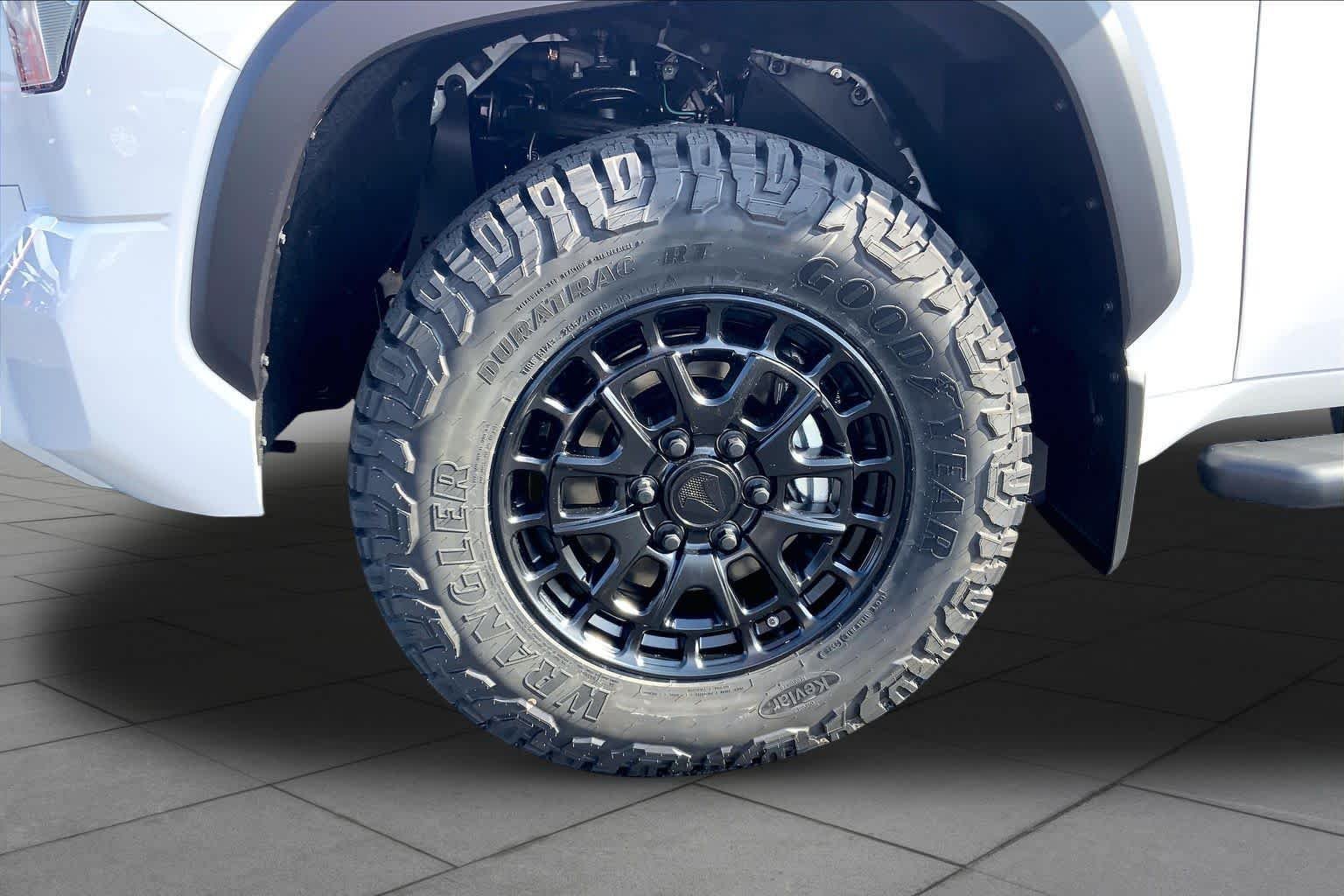 New 2026 Ice Cap Toyota SR5 image 11