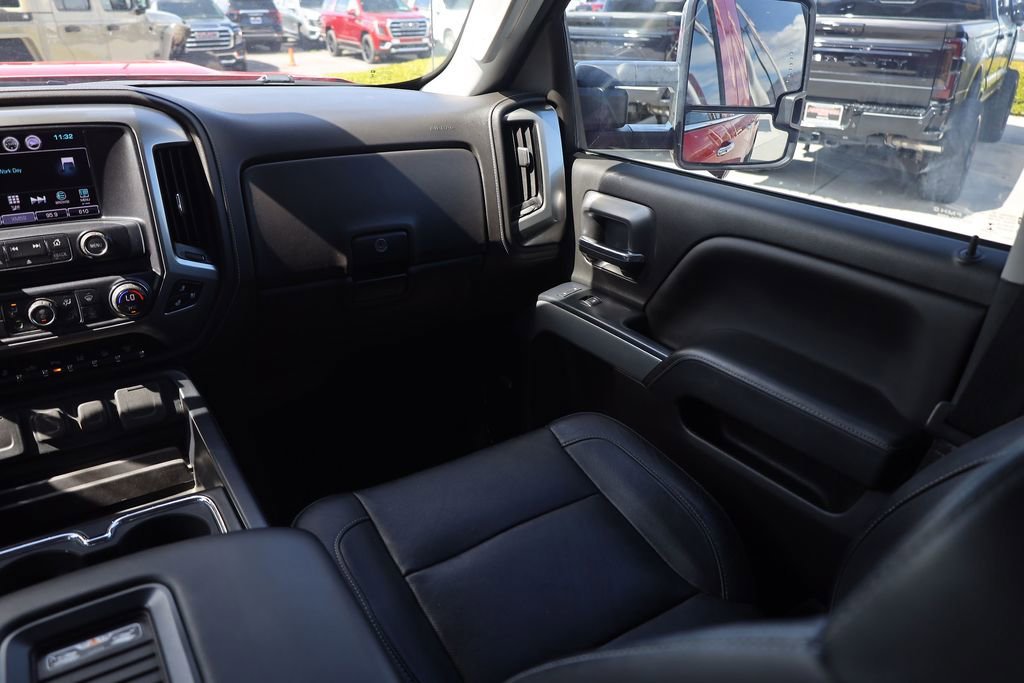 Used 2018 Red Hot Chevrolet LTZ image 20