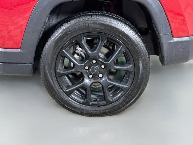 Used 2026 Red Jeep Latitude image 29