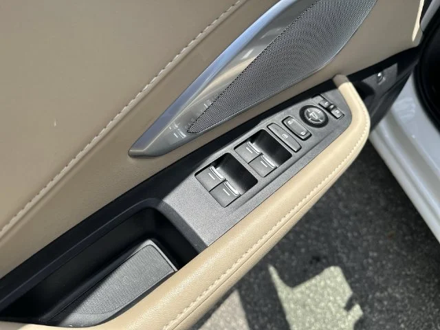 Used 2023  Acura Technology Package image 18