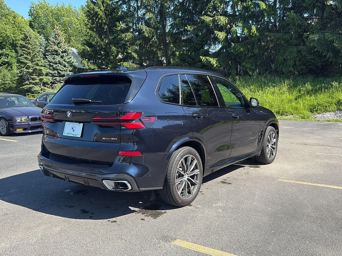Used 2024 Carbon Black Metallic BMW xDrive40i image 3