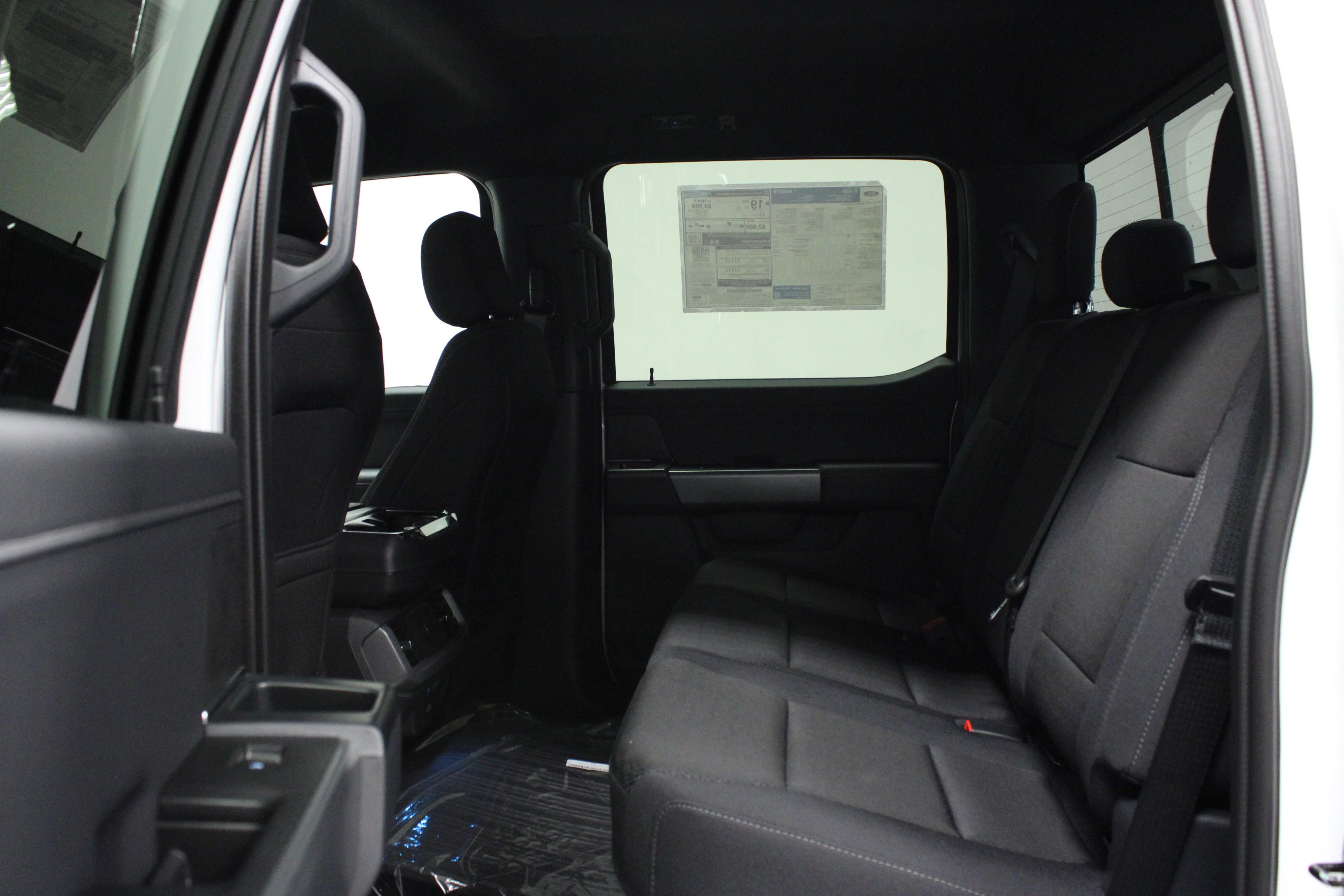New 2026 Oxford White Ford XLT image 13