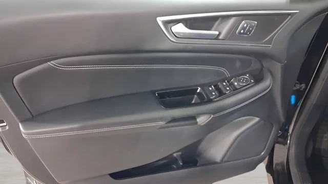 Used 2015 Black Ford Titanium image 26