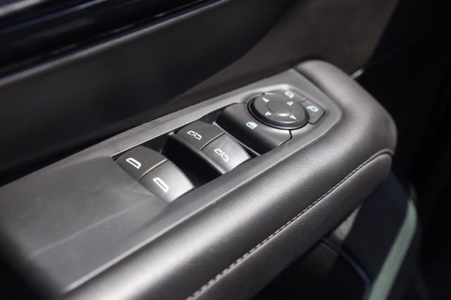 Used 2025 Black Chevrolet Z71 image 20