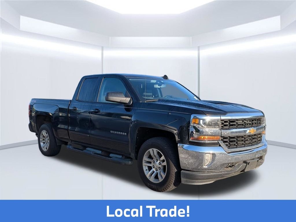 Used 2016 Black Chevrolet LT image 6
