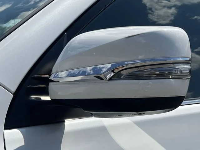 Used 2021  Lexus 460 Luxury image 46