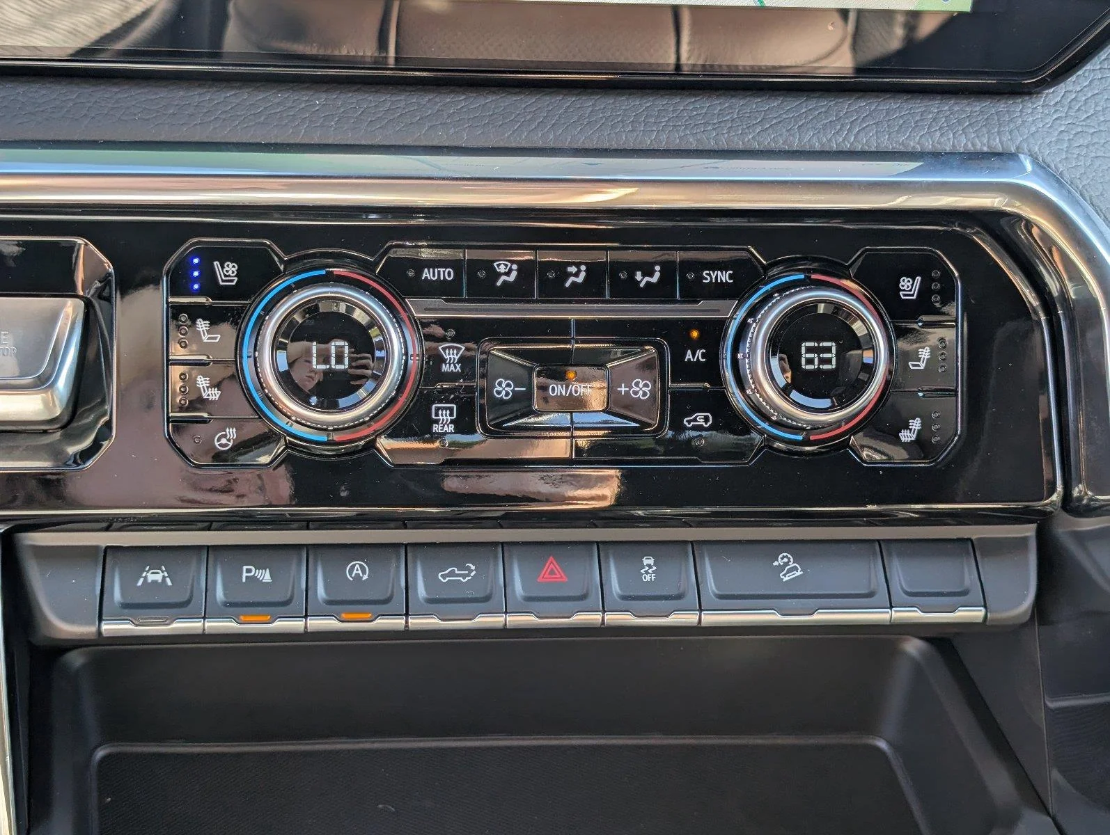 New 2026 Glacier White Tricoat GMC Denali image 24