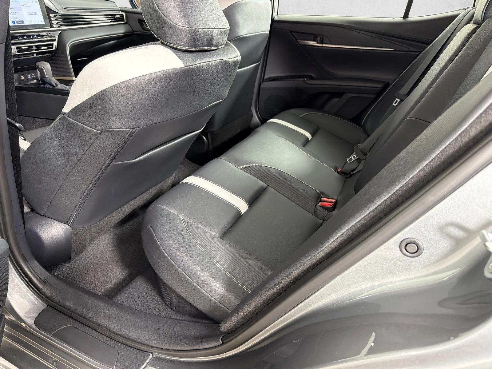 Used 2026  Toyota SE image 19