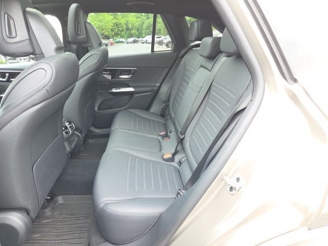 Certified Used 2024 Silver Mercedes-Benz GLC 300 image 5