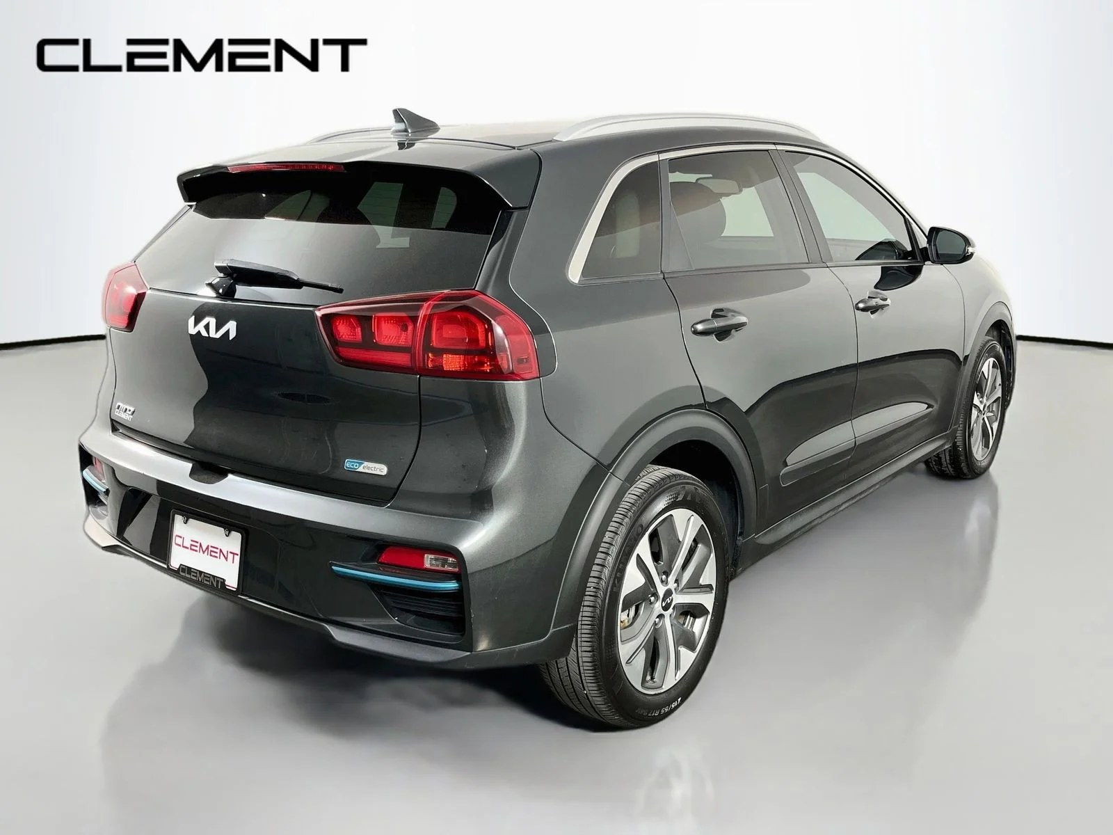 Used 2022 Gray Kia EX image 7