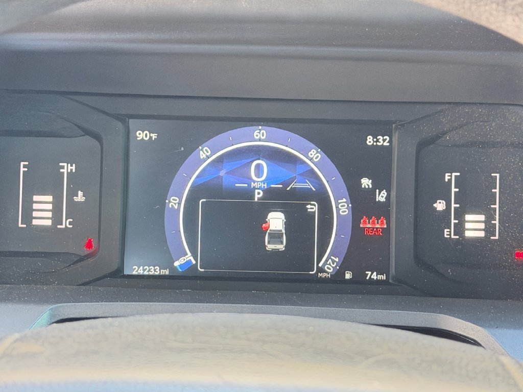 Used 2024  Toyota SR5 image 14