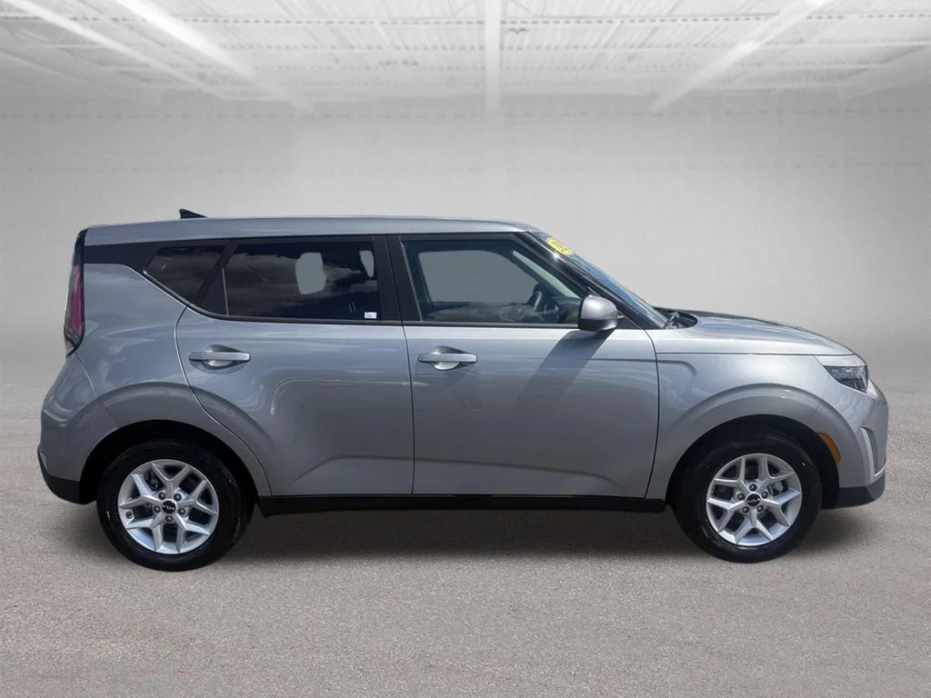 Certified Used 2025 Gray Kia LX image 3