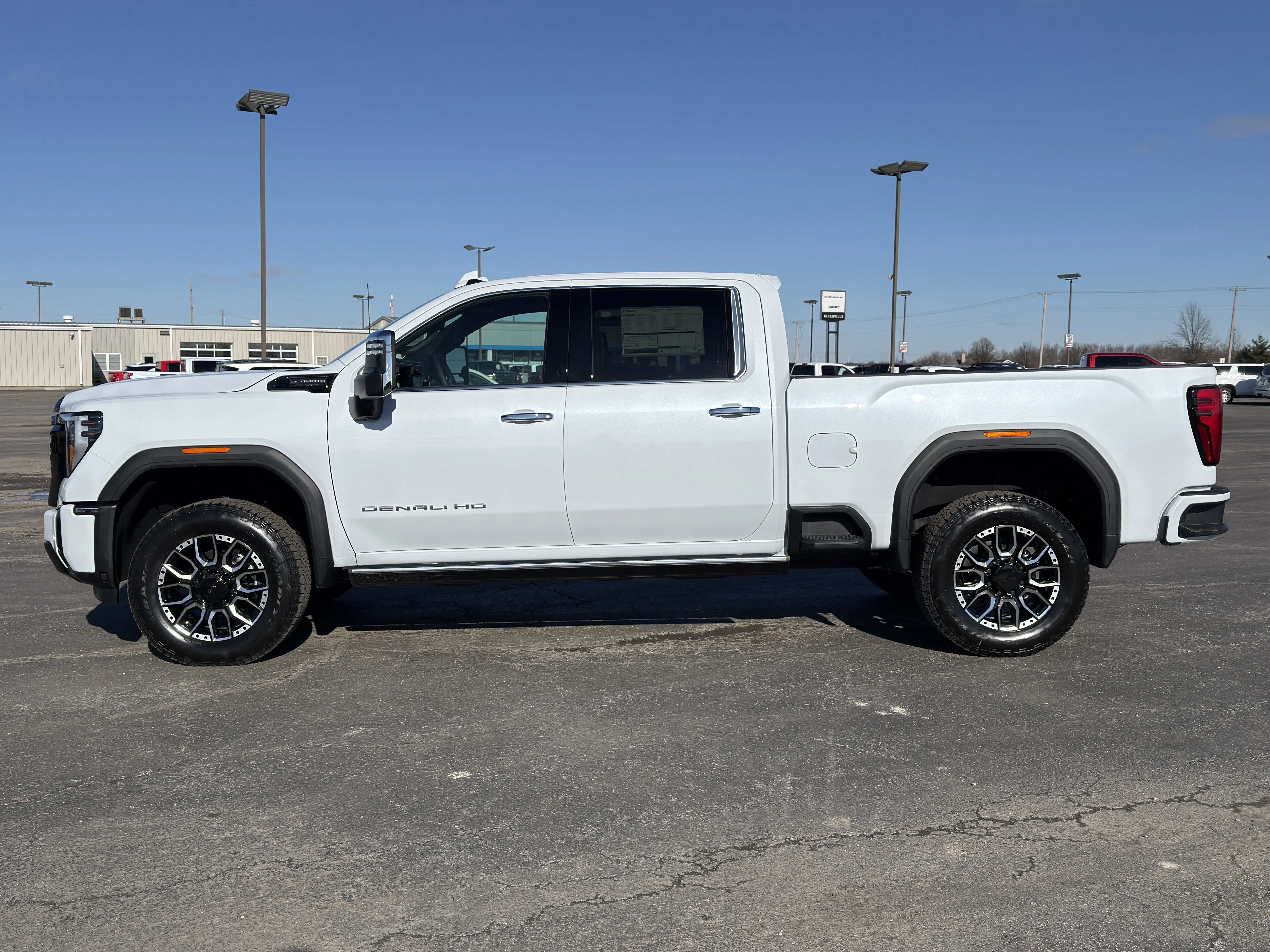 2026 GMC Sierra 3500HD Denali Ultimate - Photo 7