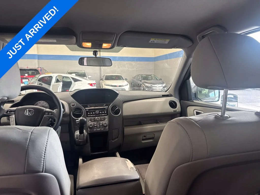 Used 2013 Alabaster Silver Metallic Honda EX image 5