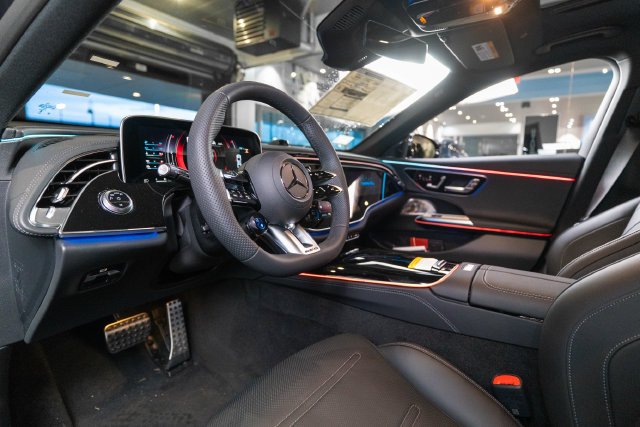 New 2026 Nautical Blue Metallic Mercedes-Benz E 53 AMG® image 43