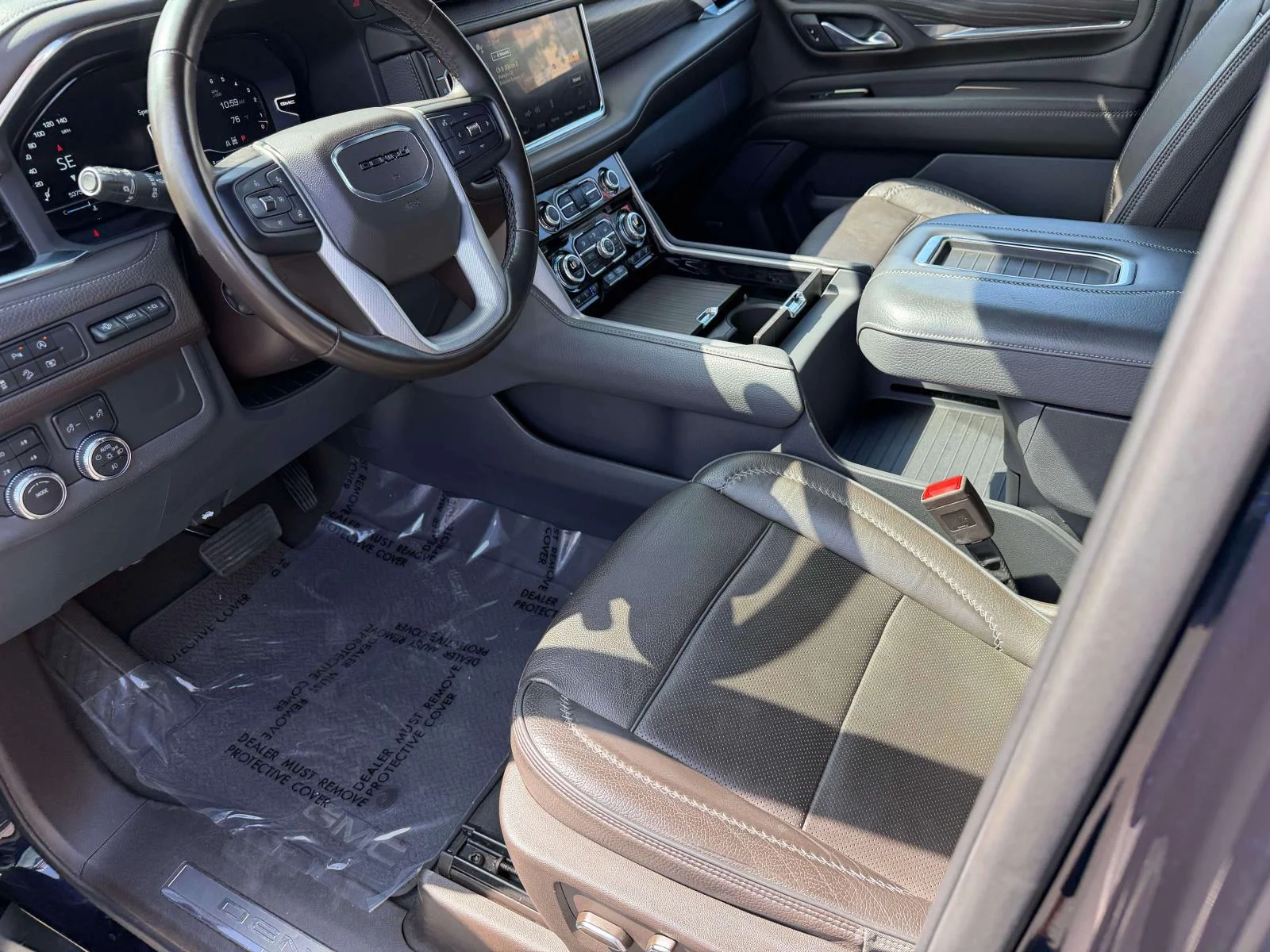 Used 2023 Midnight Blue Metallic GMC Denali image 31