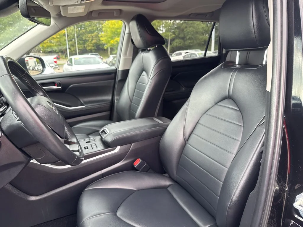 Used 2024 Black Toyota XLE image 15