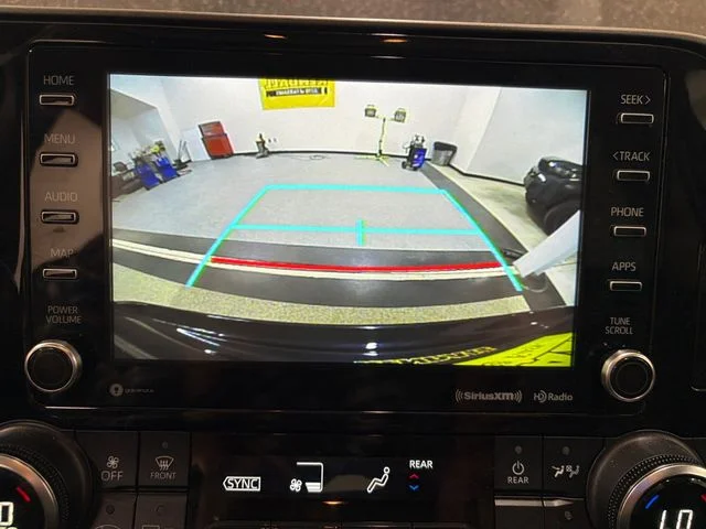 Used 2022  Toyota XLE image 8