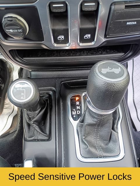Used 2020 Gray Jeep Sport S image 18