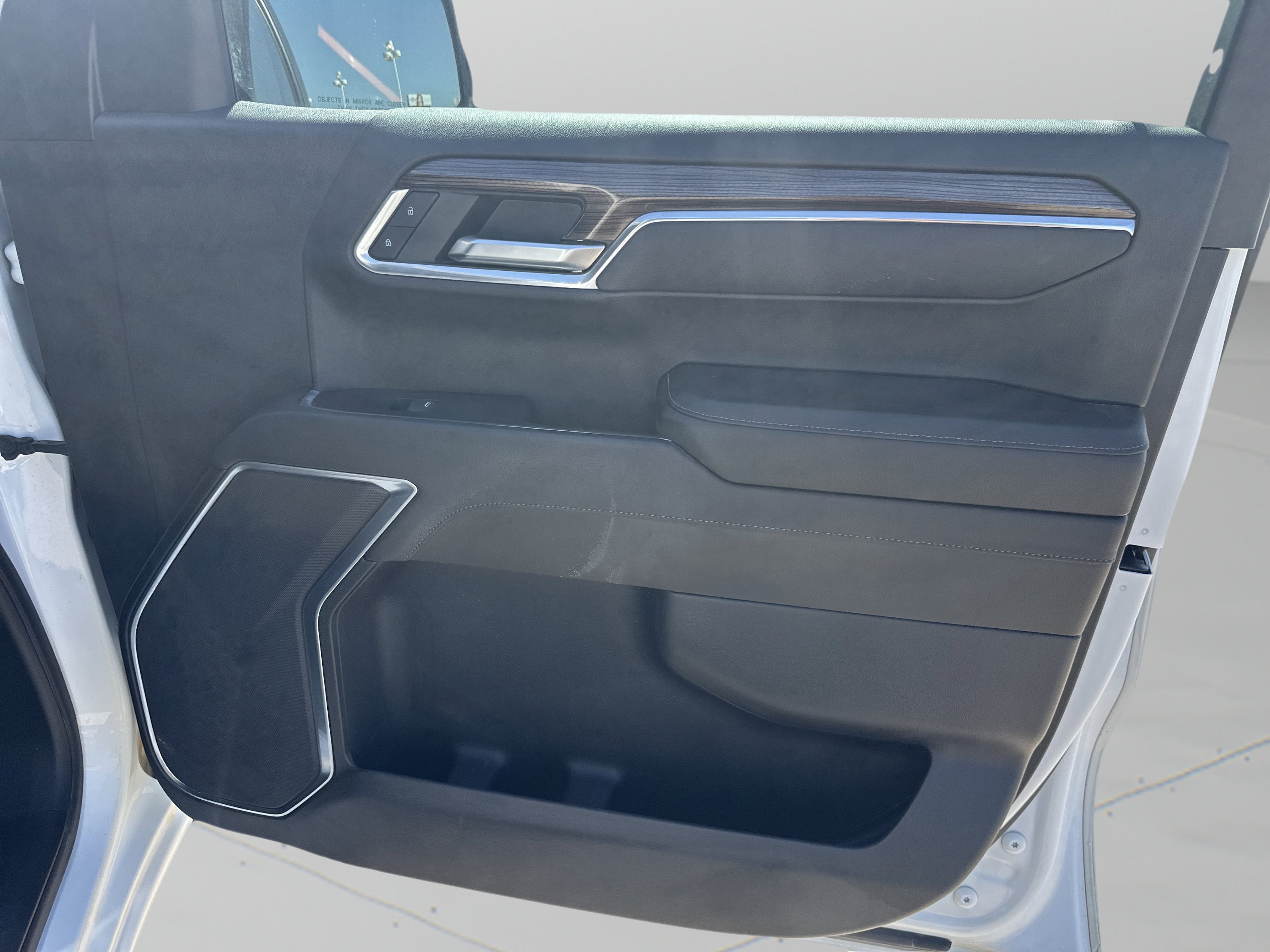 Used 2023 Summit White Chevrolet LT image 13