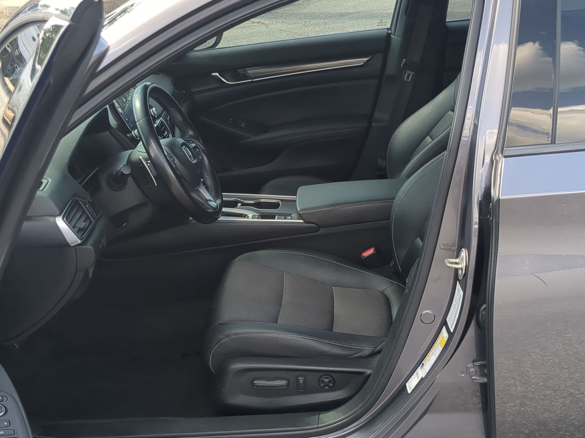 Used 2020 Modern Steel Metallic Honda Sport image 11