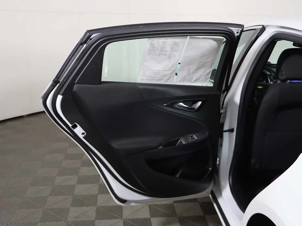 Used 2023 White Chevrolet LT image 18