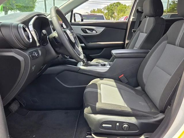 Used 2023 White Chevrolet LT image 11