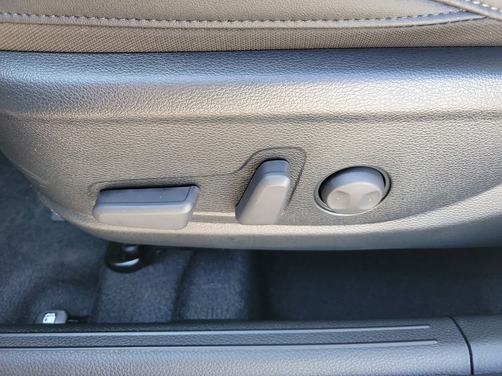 New 2026 Gray Kia EX image 25