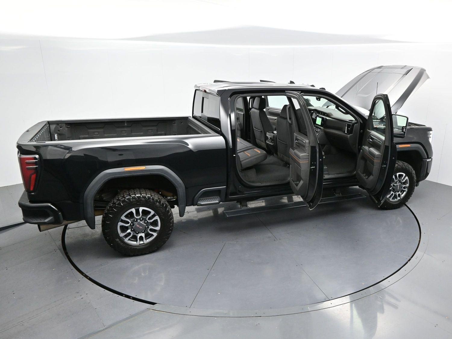 Used 2024 Onyx Black GMC AT4 image 42