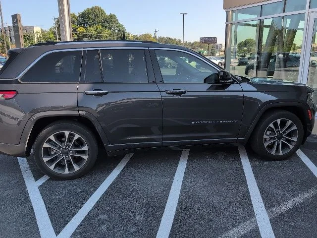 Used 2023 Gray Jeep Overland image 8