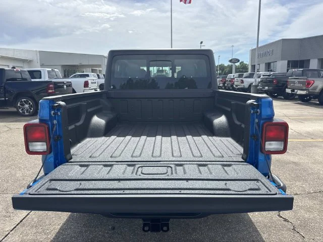 New 2026 Hydro Blue Pearl-Coat Exterior Paint Jeep Sport image 10