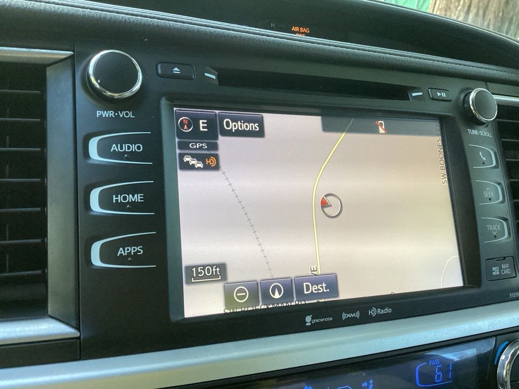 Used 2019 Blue Toyota XLE image 3