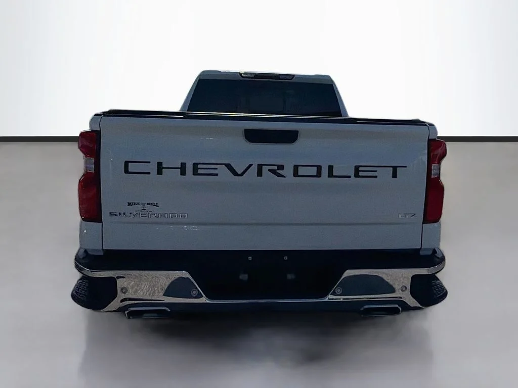 Used 2025 White Chevrolet LTZ image 6