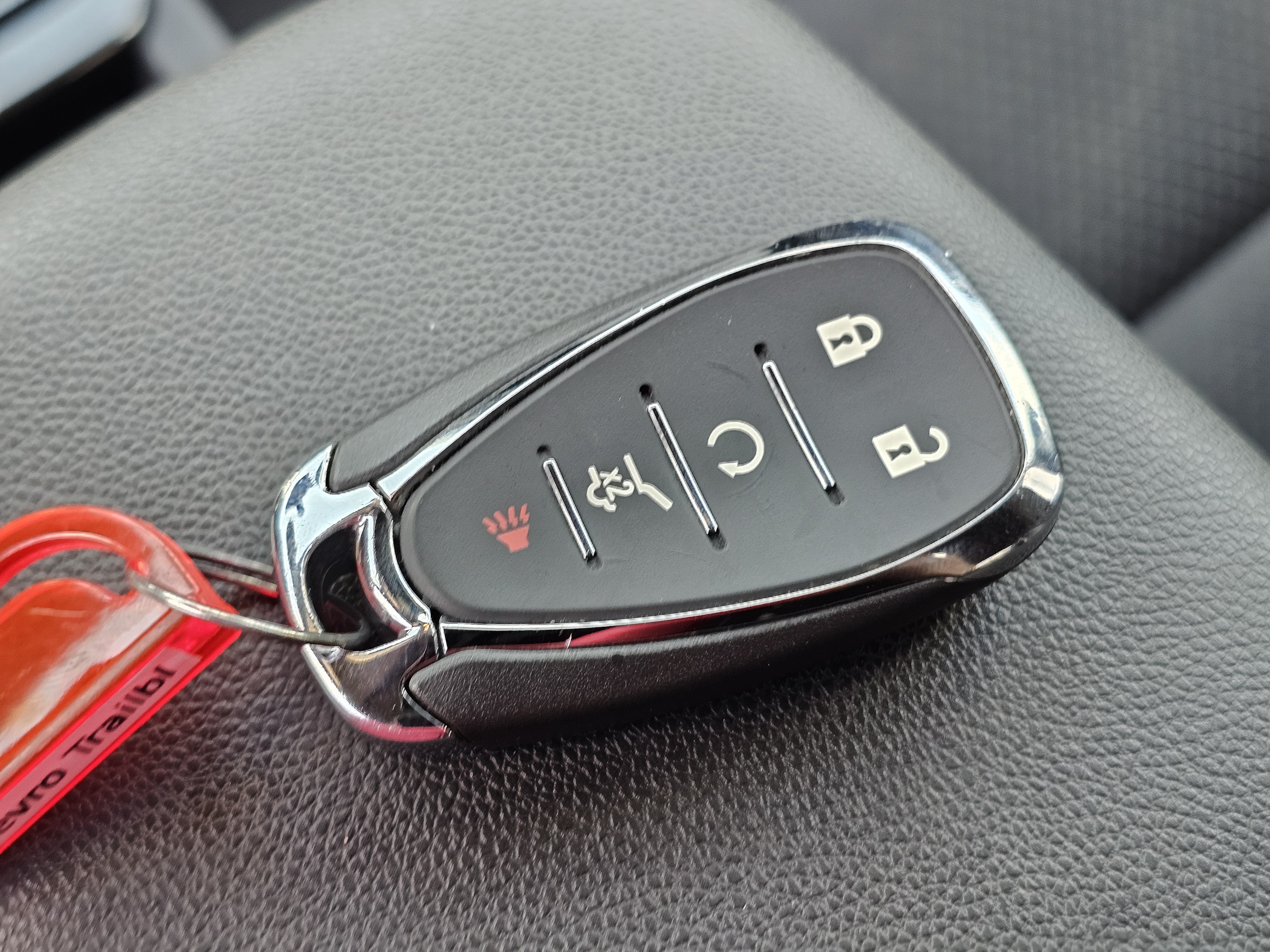Used 2023 Summit White Chevrolet RS image 32