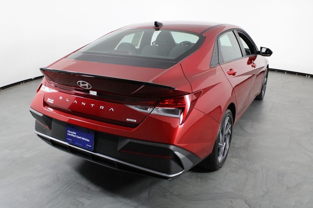 Certified Used 2025 Red Hyundai SEL Sport image 16