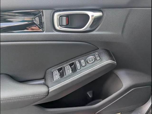 2025 Honda Civic Hatchback Sport Touring - Photo 16