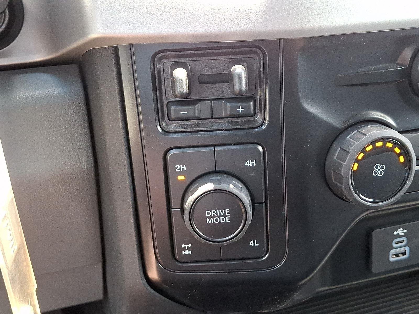 New 2026 Oxford White Ford F-250® XL image 16