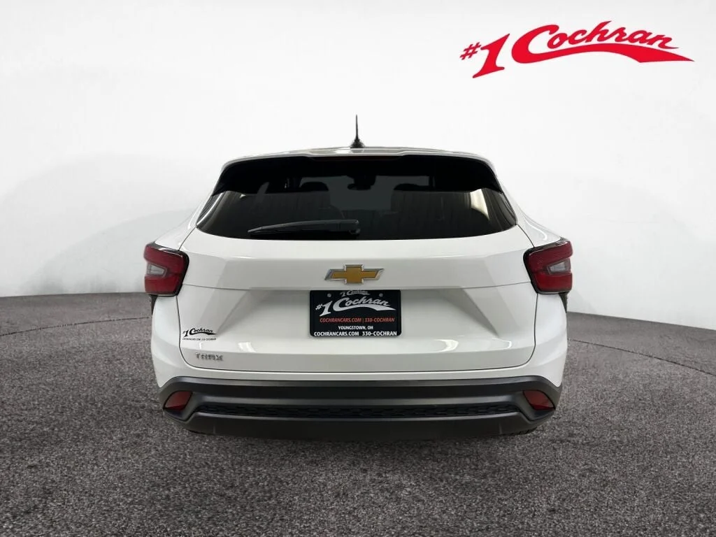 2024 Chevrolet Trax LS - Photo 19