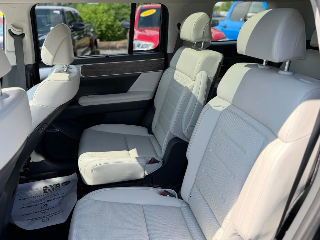 Used 2024 Black Hyundai Calligraphy image 10