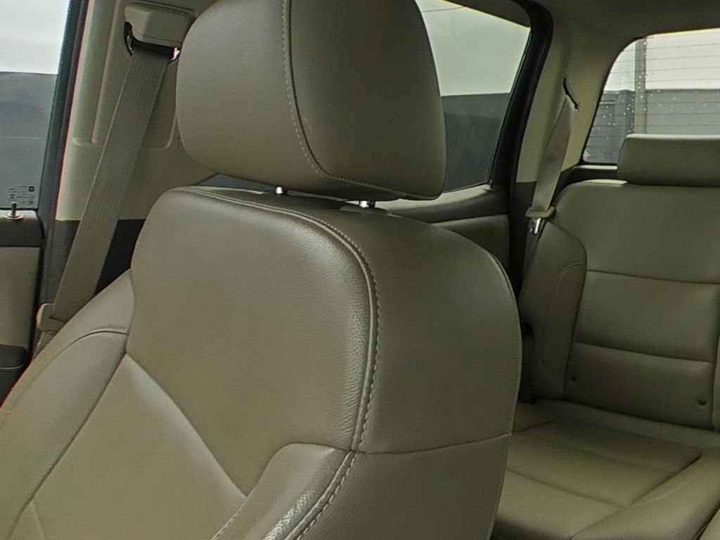 Used 2014 ONYX BLACK GMC SLT image 9