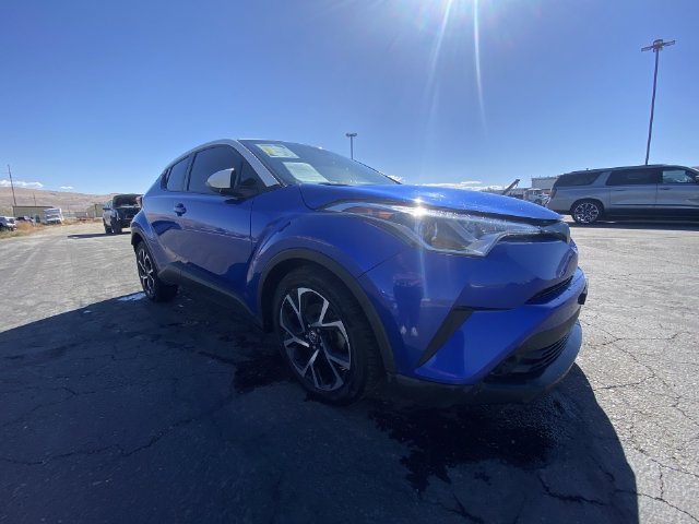 Used 2019 Blue Toyota XLE image 2