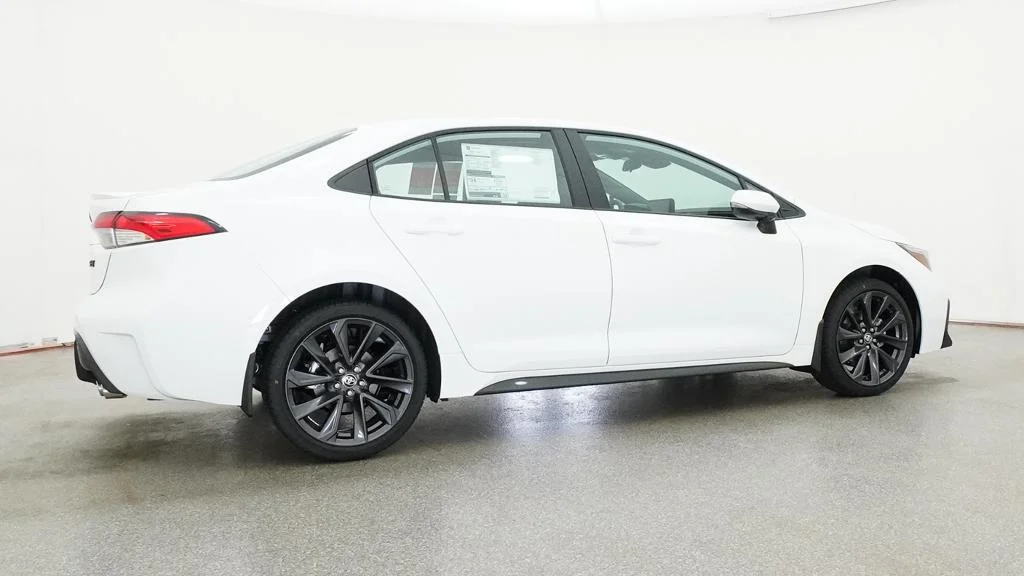 New 2026 Ice Cap Toyota SE image 15