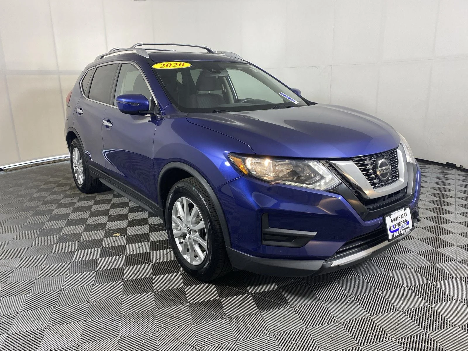 Used 2020 Caspian Blue Metallic Nissan SV image 11