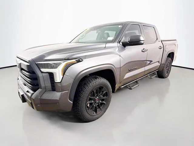 Used 2022 Gray Toyota SR5 image 3
