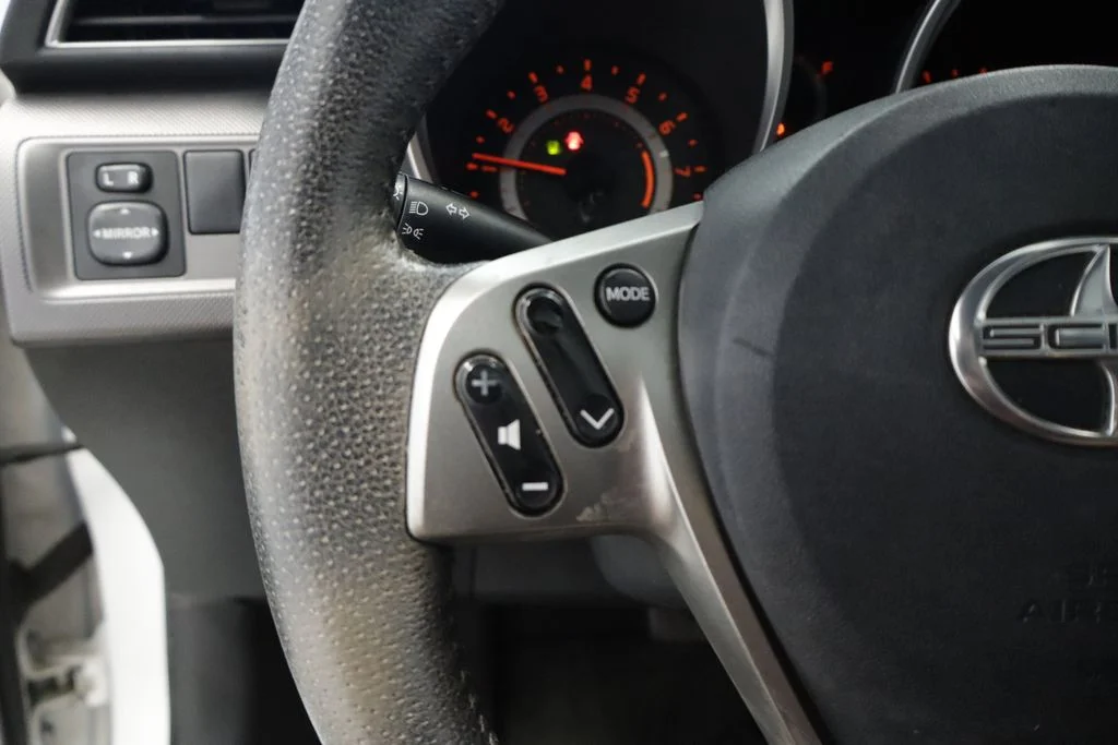 Used 2014 White Scion Base image 26