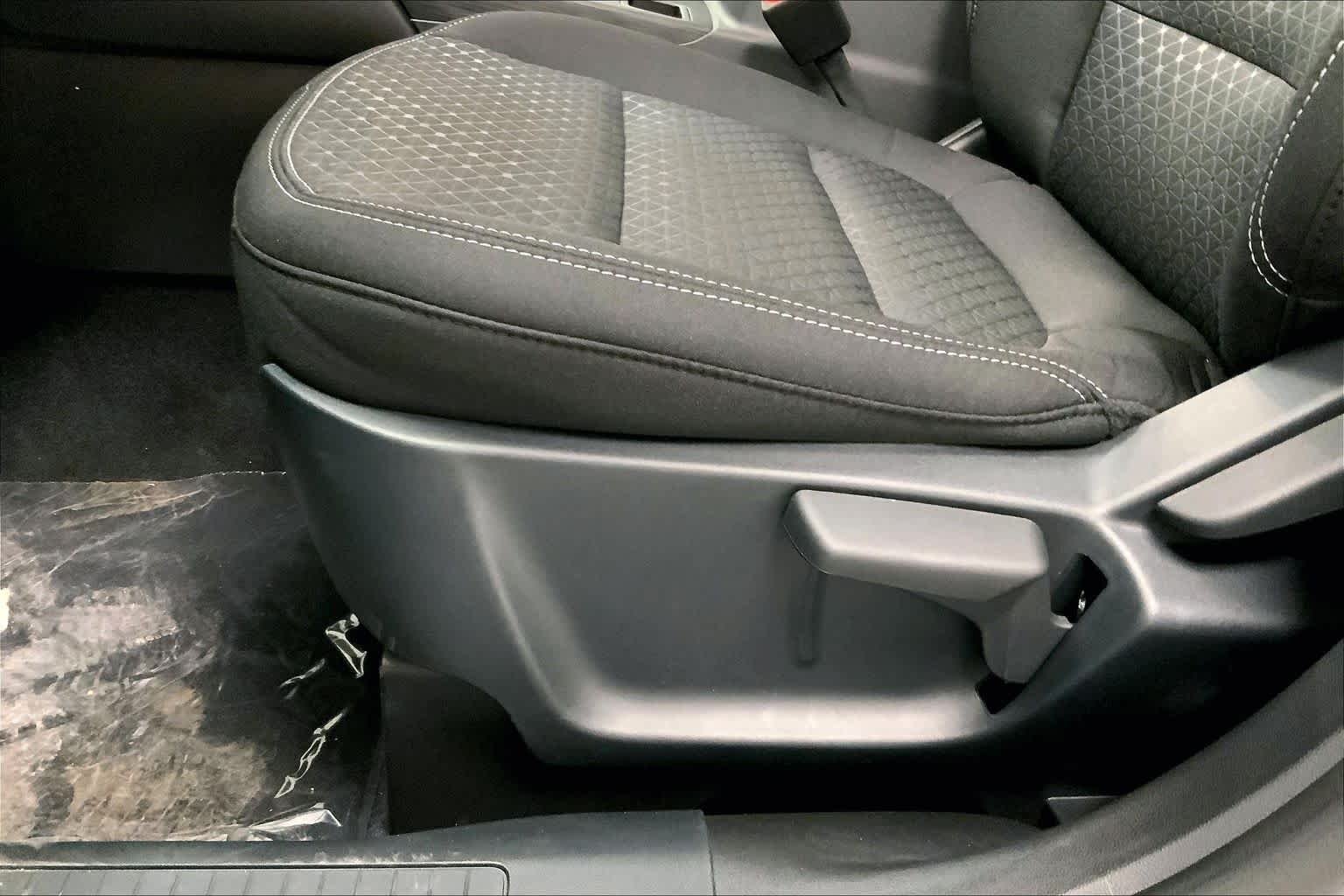 New 2026 Oxford White Ford Active® image 19