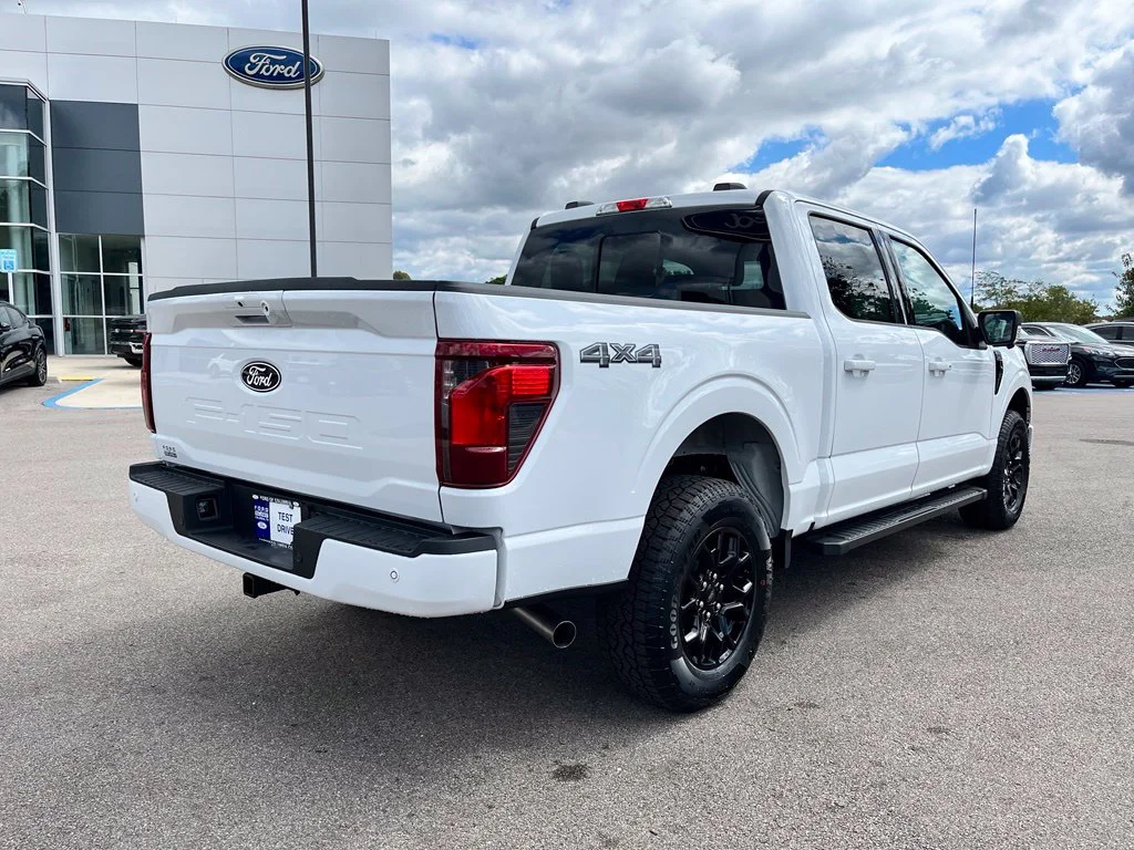 New 2026 White Ford XLT image 5