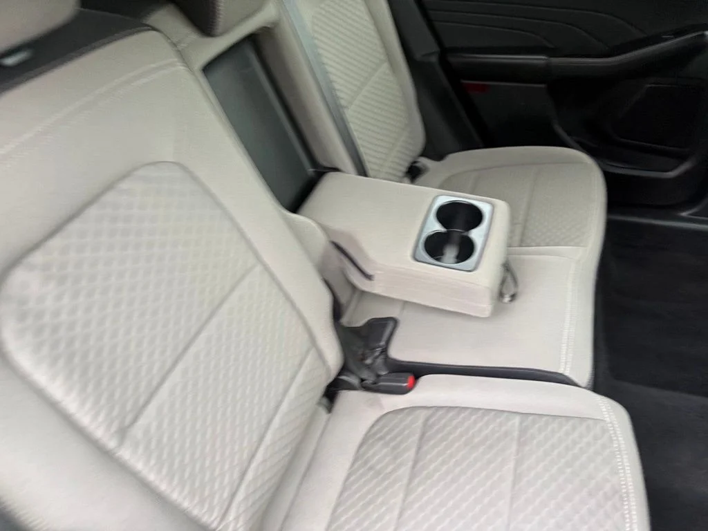 Used 2022 Gray Ford SE image 44