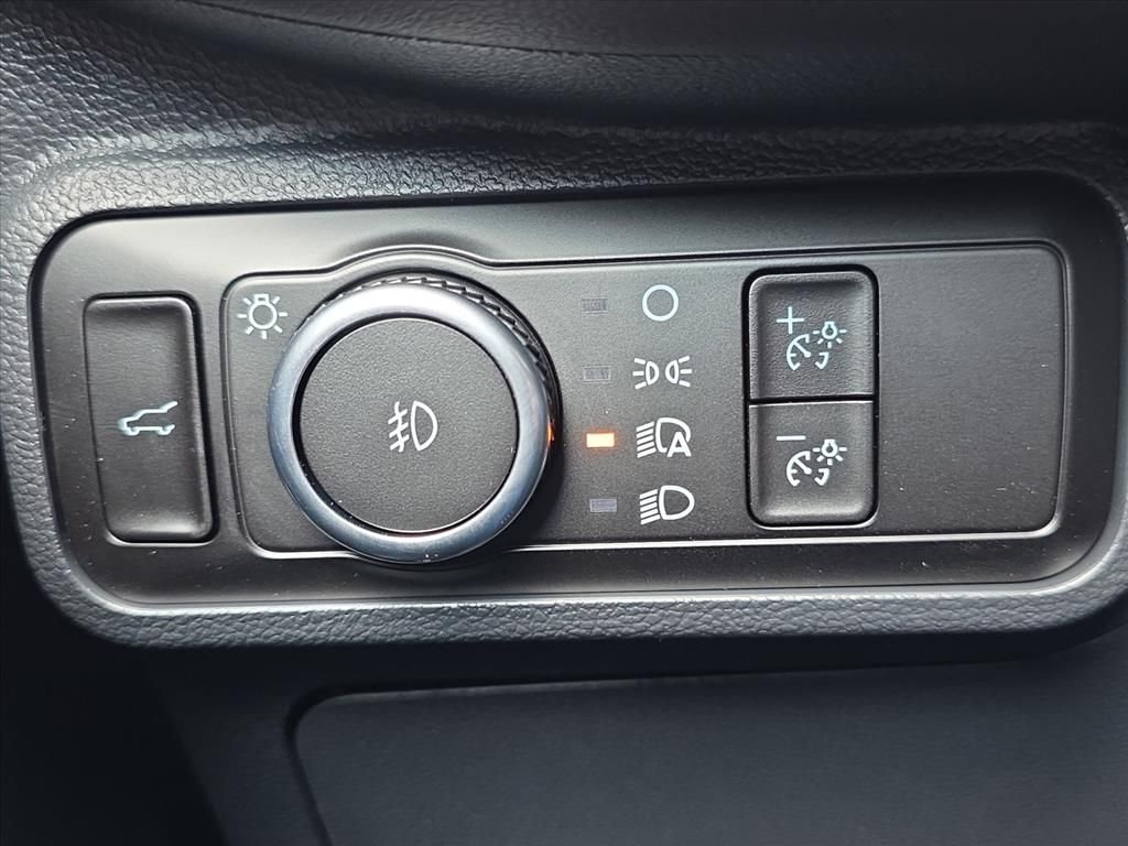 New 2027 Avalanche Gray Ford Platinum™ image 18